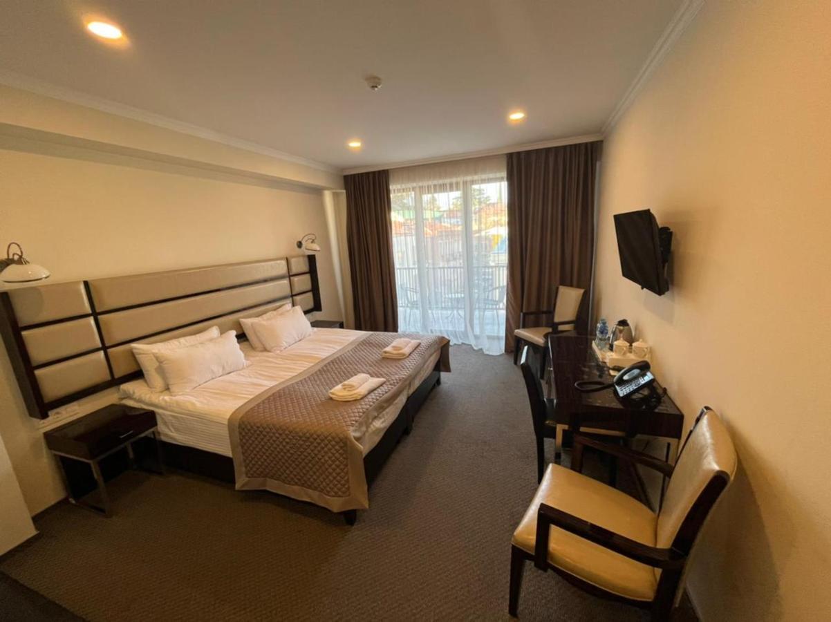 טביליסי Hotel Genio מראה חיצוני תמונה